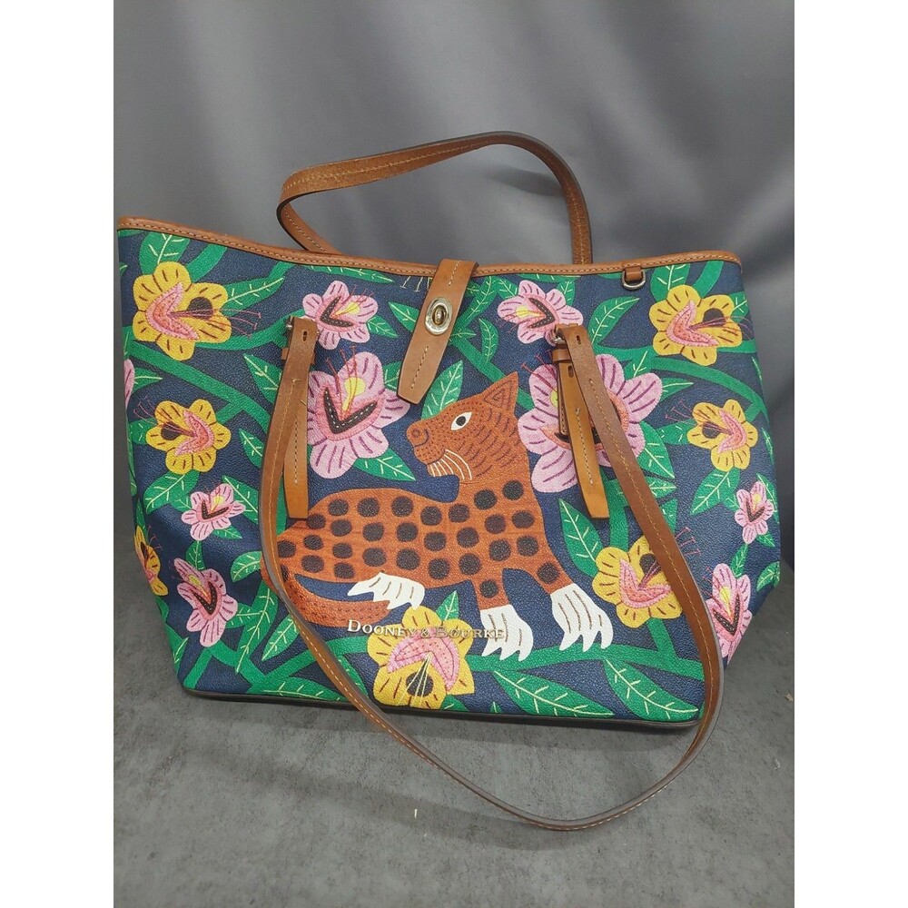 Dooney And Bourke Islamorda Dover Tote